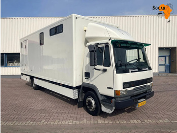 Φορτηγό μεταφοράς αλόγων DAF LF 45 130