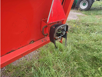 Βαγόνι ενσίρωσης Deutz-Fahr E390: φωτογραφία 2