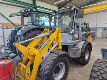 Ελαστιχοφόρος φορτωτής