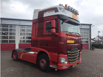 Τράκτορας DAF XF 460