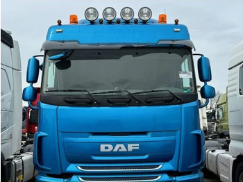 Καμπίνα και εσωτερικό DAF XF 106