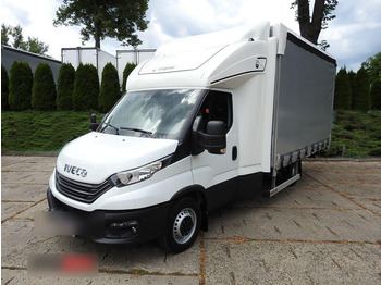 Επαγγελματικό αυτοκίνητο με μουσαμά IVECO Daily 35s18