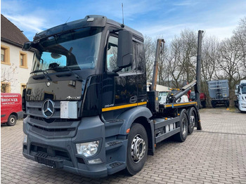 Φορτηγό καδοφόρος φορτωτής MERCEDES-BENZ Antos 2545