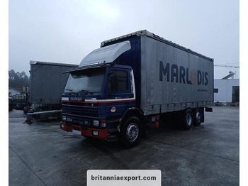 Φορτηγό μουσαμάς SCANIA P93