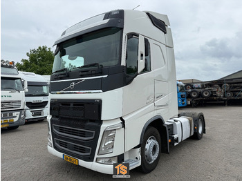 Τράκτορας VOLVO FH