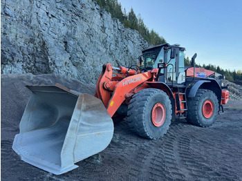 Ελαστιχοφόρος φορτωτής HITACHI ZW310