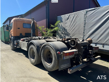 Φορτηγό φόρτωσης γάντζου Scania 124G: φωτογραφία 3 Φορτηγό φόρτωσης γάντζου Scania 124G: φωτογραφία 3