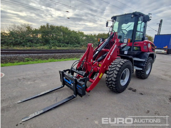 Ελαστιχοφόρος φορτωτής YANMAR