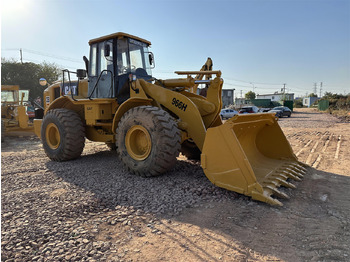 Ελαστιχοφόρος φορτωτής CATERPILLAR 966H
