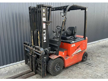 Ηλεκτροκίνητο περονοφόρο HELI