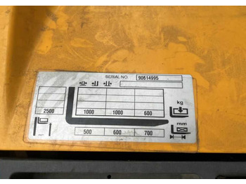 Μηχάνημα στοίβαξης Jungheinrich EJC110: φωτογραφία 5