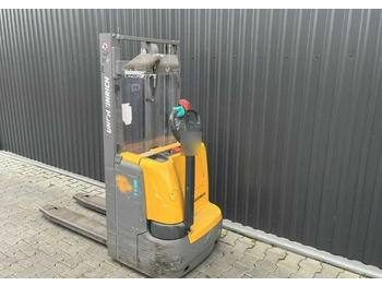 Μηχάνημα στοίβαξης Jungheinrich EJC110: φωτογραφία 3