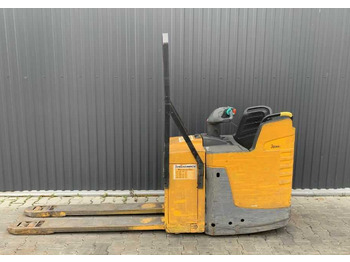 Παλετοφόρο Jungheinrich ERE225: φωτογραφία 2