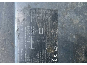 Μηχάνημα έλξης Linde P250: φωτογραφία 4