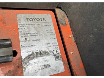 Ανυψωτικό στενών δρόμων Toyota RRE160H: φωτογραφία 4 Ανυψωτικό στενών δρόμων Toyota RRE160H: φωτογραφία 4