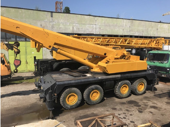 Τηλεσκοπικός γερανός