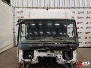 Καμπίνα και εσωτερικό MERCEDES-BENZ