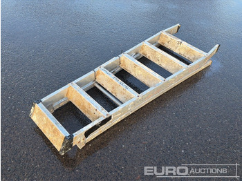 Εξοπλισμού κατασκευών