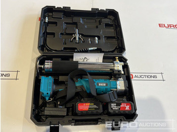 Εξοπλισμός γκαράζ Boss 21 Volt Lithium Battery Cordless Grease Gun, 2 Batteries, Charger, Case, Shoulder Strap, Extension Pieces and Fittings: φωτογραφία 2