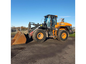 Ελαστιχοφόρος φορτωτής DOOSAN DL420