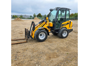 Ελαστιχοφόρος φορτωτής SCHAEFF