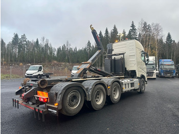 Φορτηγό φόρτωσης γάντζου Volvo FH 500 8X4*4: φωτογραφία 4 Φορτηγό φόρτωσης γάντζου Volvo FH 500 8X4*4: φωτογραφία 4