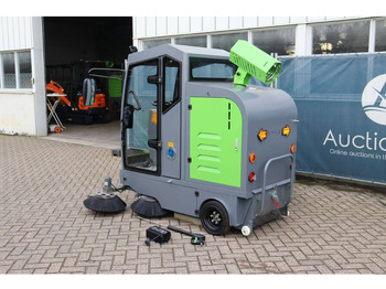 Νέα Σάρωθρο δρόμων D19: φωτογραφία 3 Νέα Σάρωθρο δρόμων D19: φωτογραφία 3