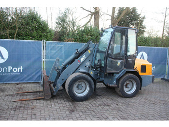 Ελαστιχοφόρος φορτωτής GIANT