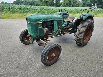 Τρακτέρ JOHN DEERE