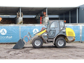 Ελαστιχοφόρος φορτωτής KRAMER