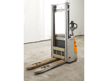 Μηχάνημα στοίβαξης STILL