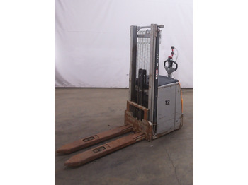 Μηχάνημα στοίβαξης STILL