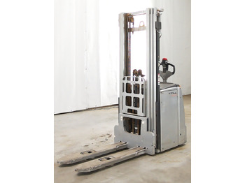 Μηχάνημα στοίβαξης STILL