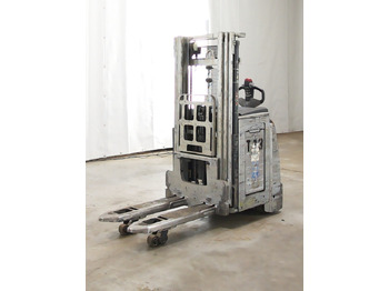 Μηχάνημα στοίβαξης STILL