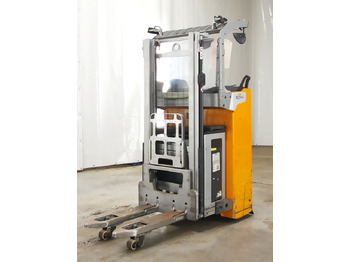 Μηχάνημα στοίβαξης STILL