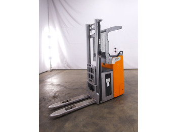 Μηχάνημα στοίβαξης STILL