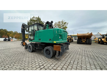 Μηχάνημα Διαχείρισης Υλικών CATERPILLAR MH3024