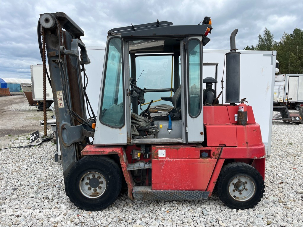 2000 Kalmar DCD 55-6H tõstuk - Άλλα μηχανήματα: φωτογραφία 2 2000 Kalmar DCD 55-6H tõstuk - Άλλα μηχανήματα: φωτογραφία 2