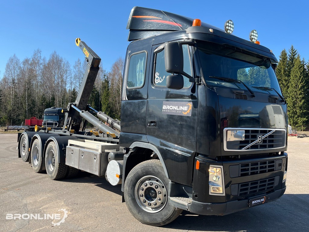 2005 Volvo FH12 8x4 + konkslift 26t - Φορτηγό φόρτωσης γάντζου: φωτογραφία 1 2005 Volvo FH12 8x4 + konkslift 26t - Φορτηγό φόρτωσης γάντζου: φωτογραφία 1
