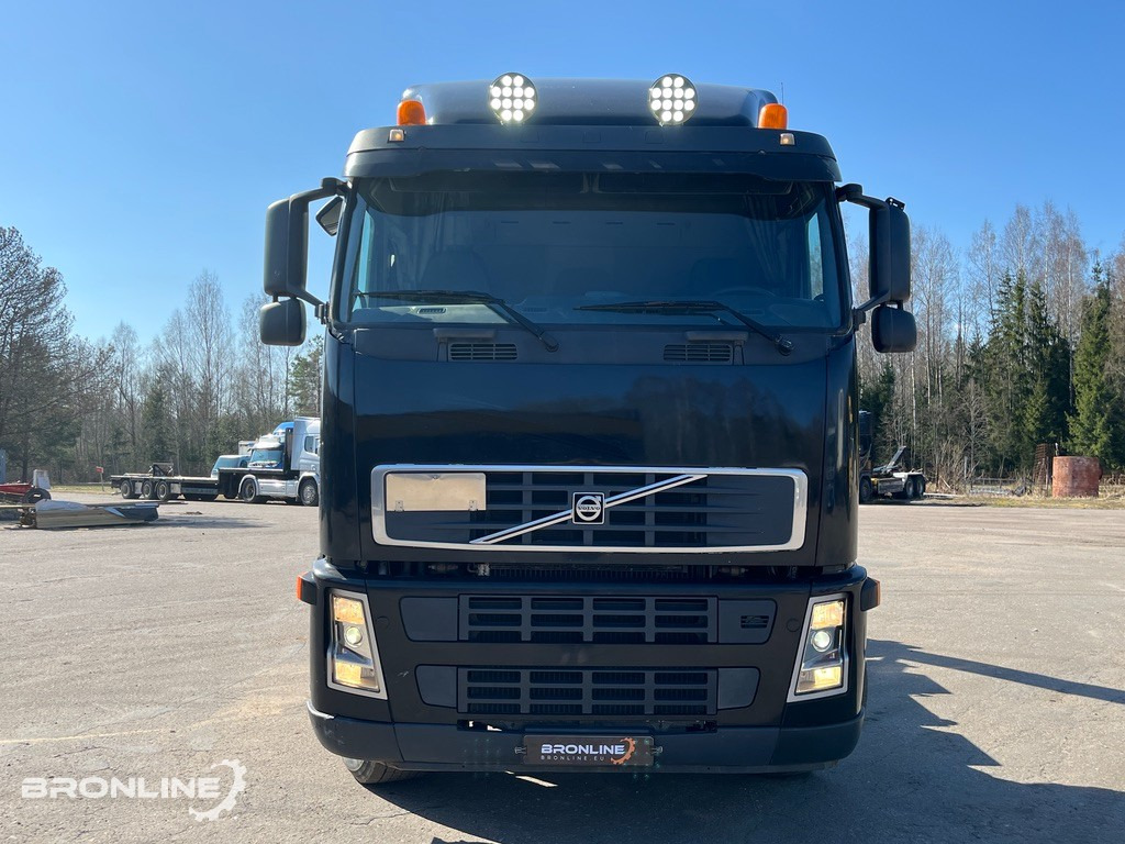 2005 Volvo FH12 8x4 + konkslift 26t - Φορτηγό φόρτωσης γάντζου: φωτογραφία 3 2005 Volvo FH12 8x4 + konkslift 26t - Φορτηγό φόρτωσης γάντζου: φωτογραφία 3