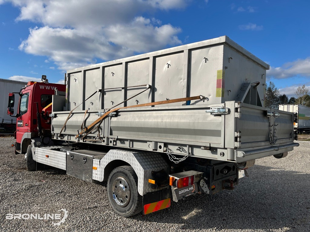 2007 Mercedes-Benz Atego 1024 Crane+Winch+Hooklift - Φορτηγό φόρτωσης γάντζου, Φορτηγό με γερανό: φωτογραφία 4 2007 Mercedes-Benz Atego 1024 Crane+Winch+Hooklift - Φορτηγό φόρτωσης γάντζου, Φορτηγό με γερανό: φωτογραφία 4