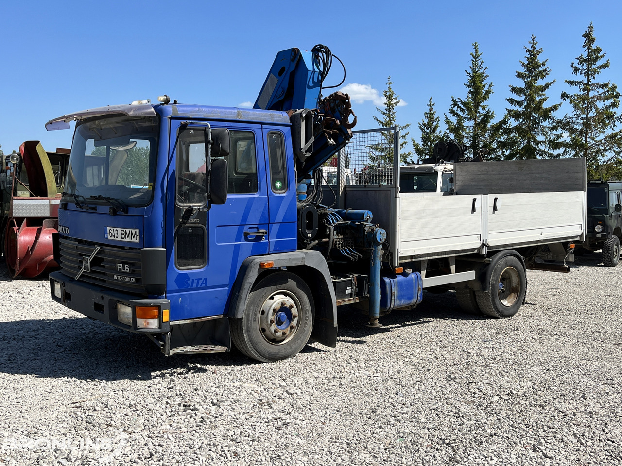 VOLVO FL611 + Palfinger PK 8200 - Φορτηγό με ανοιχτή καρότσα, Φορτηγό με γερανό: φωτογραφία 1 VOLVO FL611 + Palfinger PK 8200 - Φορτηγό με ανοιχτή καρότσα, Φορτηγό με γερανό: φωτογραφία 1
