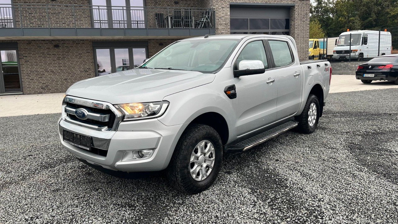 Ford Ranger XLT Doppelkabine 4x4 - SUV: φωτογραφία 2 Ford Ranger XLT Doppelkabine 4x4 - SUV: φωτογραφία 2