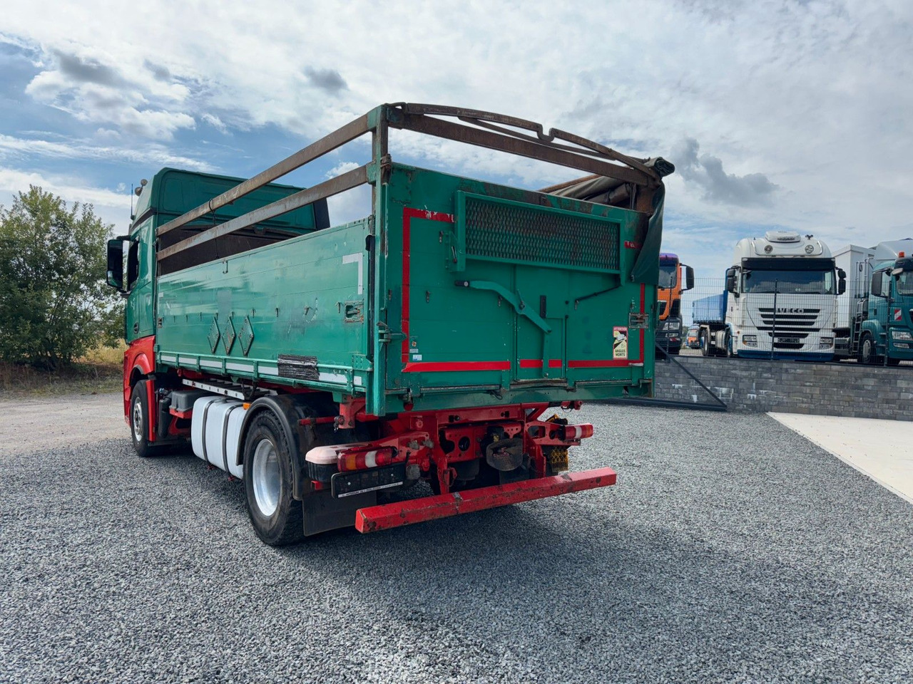 Φορτηγό ανατρεπόμενο Mercedes-Benz Actros 1842 Kipper Dreiseitenkipper: φωτογραφία 10