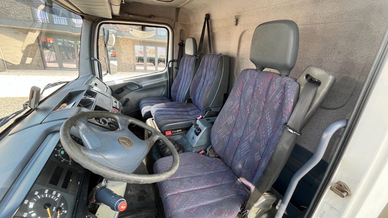 Φορτηγό για τη μεταφορά ποτών Mercedes-Benz Atego 818 Getränke Getränkeaufbau: φωτογραφία 7