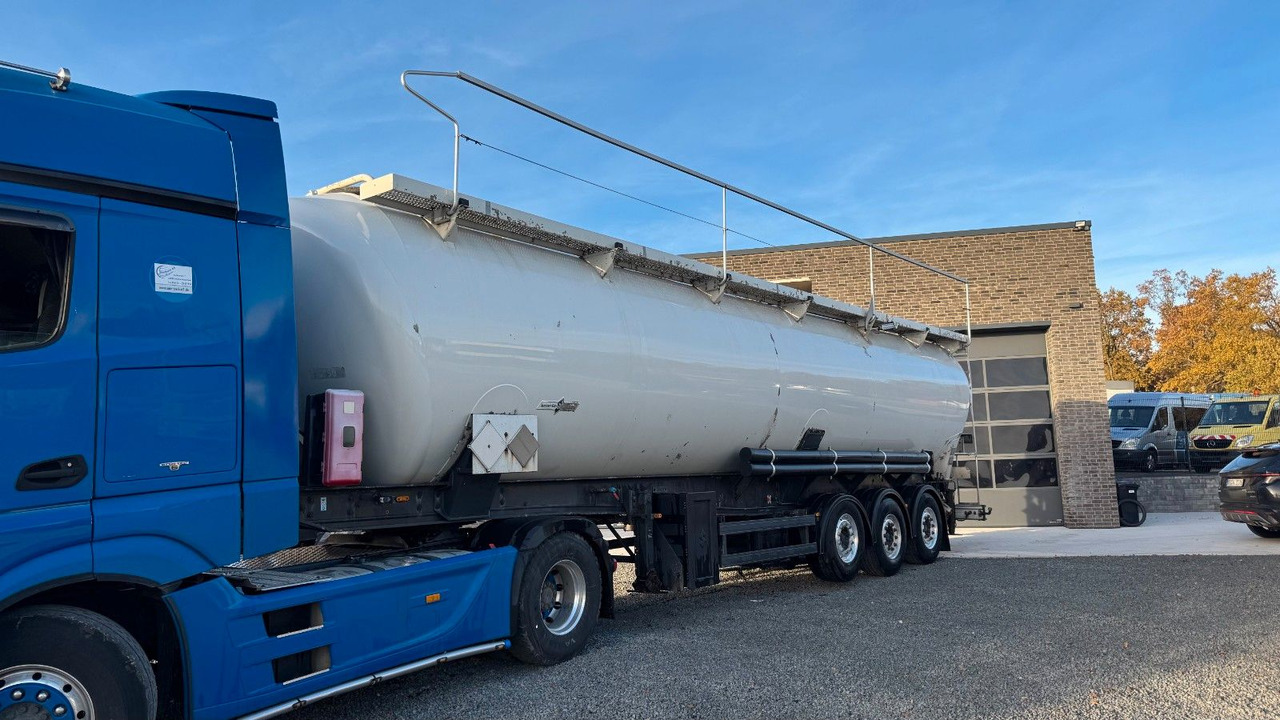 Spitzer SK 2760 CAL GGVS 60m³ Kippsilo - Σιλοφόρο: φωτογραφία 1 Spitzer SK 2760 CAL GGVS 60m³ Kippsilo - Σιλοφόρο: φωτογραφία 1