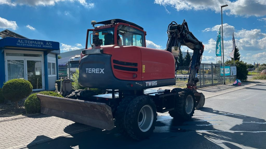Terex TW85 Mobilbagger 8600 Kg Verstellausleger Terex TW85 Mobilbagger 8600 Kg Verstellausleger - Τροχοφόρος εκσκαφέας: φωτογραφία 2 Terex TW85 Mobilbagger 8600 Kg Verstellausleger Terex TW85 Mobilbagger 8600 Kg Verstellausleger - Τροχοφόρος εκσκαφέας: φωτογραφία 2