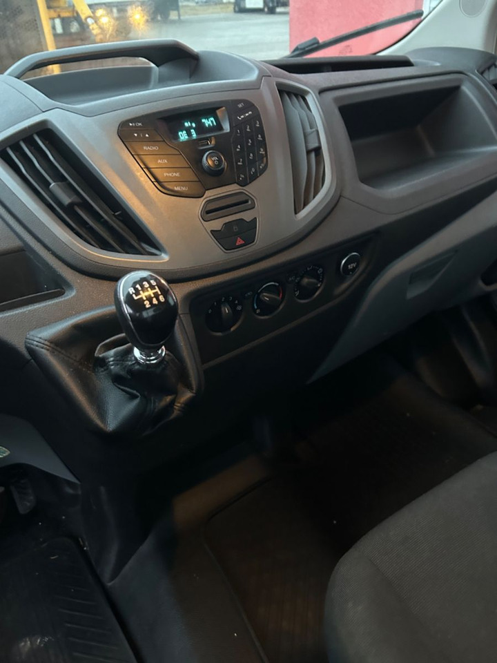 Ford TR Pritsche EL L 2 350/92 Kran - Μικρό φορτηγό με καρότσα: φωτογραφία 4 Ford TR Pritsche EL L 2 350/92 Kran - Μικρό φορτηγό με καρότσα: φωτογραφία 4