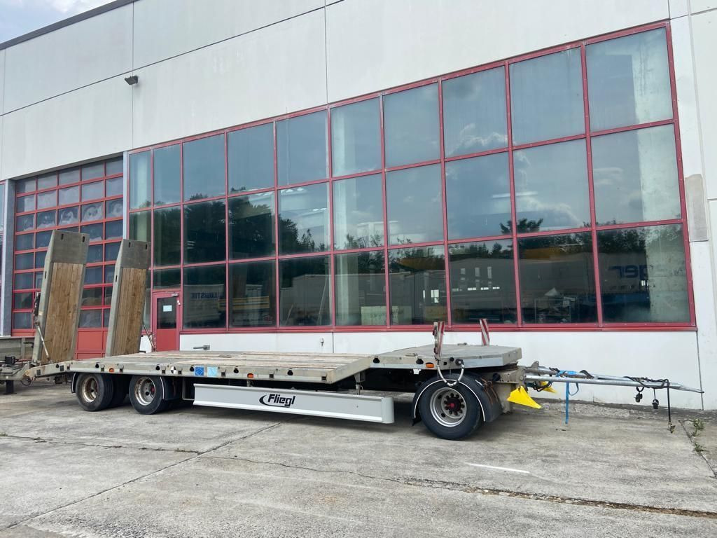 Fliegl 3 Achs Tiefladeranhänger - Ρυμούλκα με χαμηλό δάπεδο: φωτογραφία 1 Fliegl 3 Achs Tiefladeranhänger - Ρυμούλκα με χαμηλό δάπεδο: φωτογραφία 1