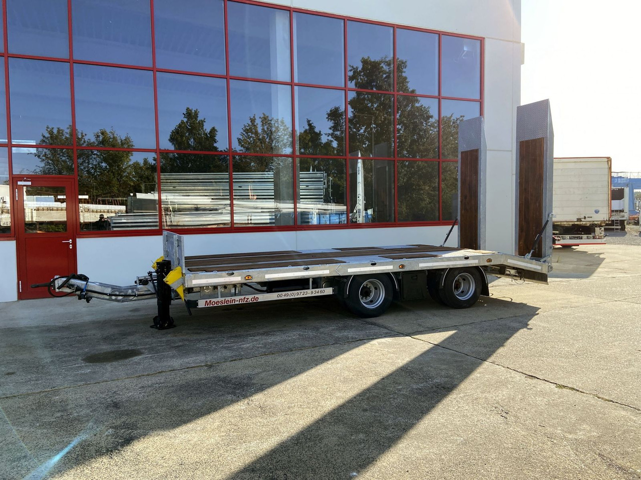Möslein 19 t Tandemtieflader, Luftgefedert, NEU - Ρυμούλκα με χαμηλό δάπεδο: φωτογραφία 2 Möslein 19 t Tandemtieflader, Luftgefedert, NEU - Ρυμούλκα με χαμηλό δάπεδο: φωτογραφία 2